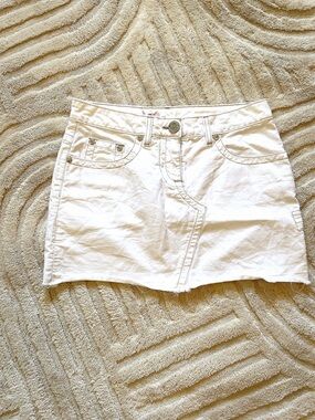 Y2K Vintage Bebe White Denim Mini Skirt Rhinestone Pockets Low Rise Skirt